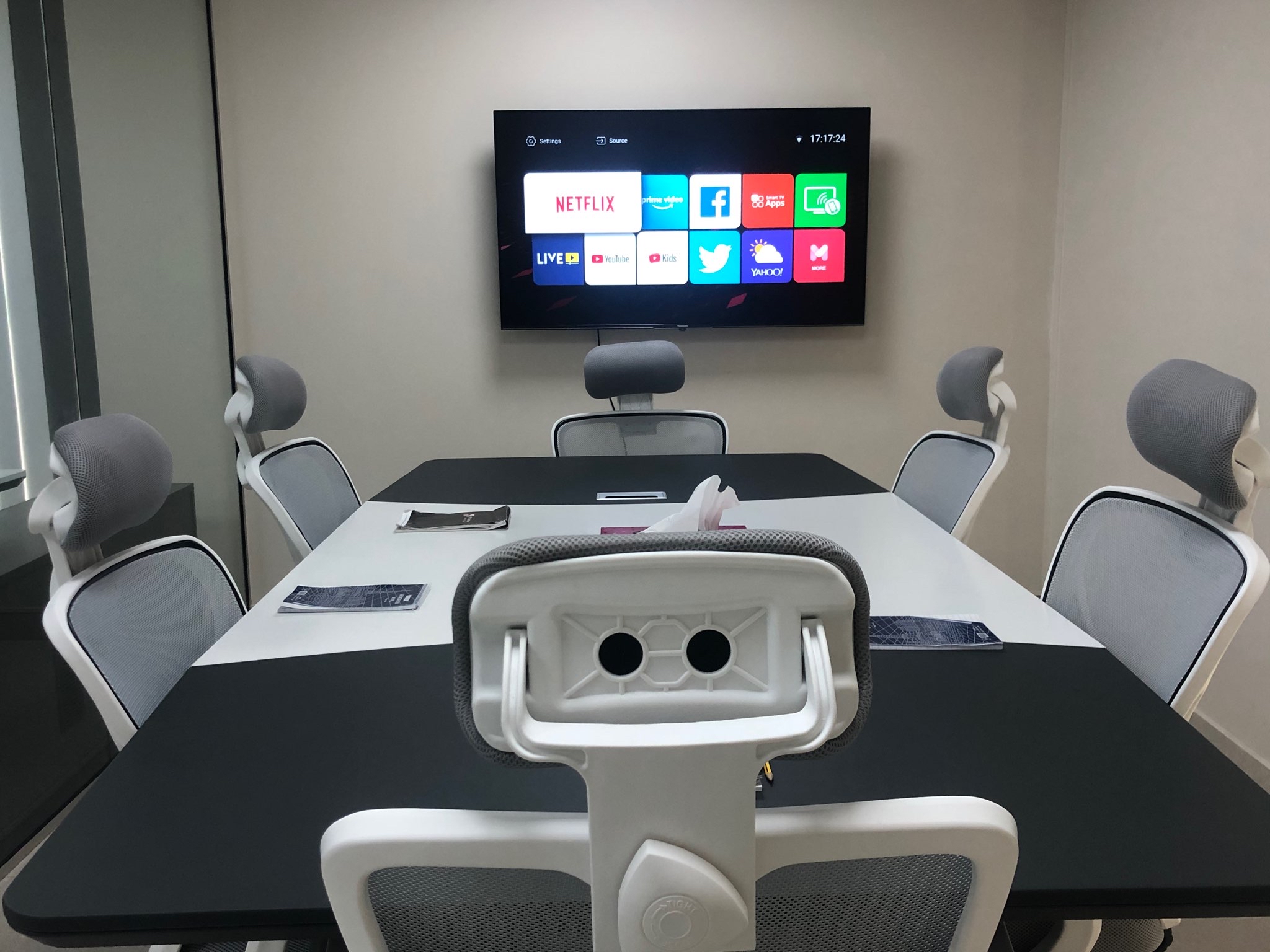 6638853E-BBA9-4E00-9296-9C5D28369103